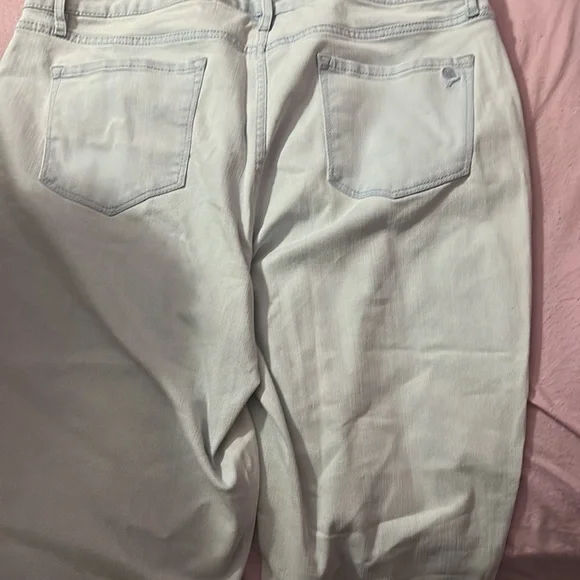 Jeans - Picture 2 of 2